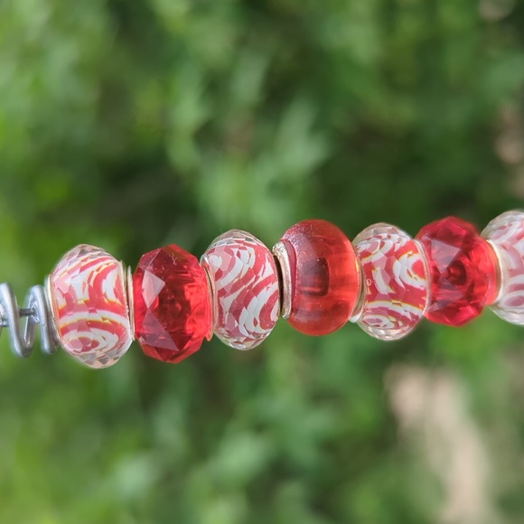 🆕️ Handcrafted Artisan Dragonfly Suncatcher with Red and White Glass Beads - Picture 15 of 15
